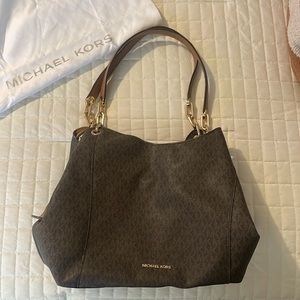 Michael Kors bag/purse